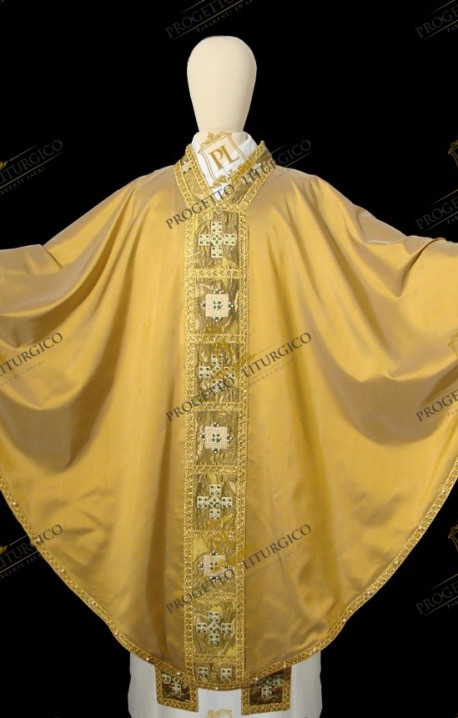 GOTHIC GOLDEN CHASUBLE 3058A16