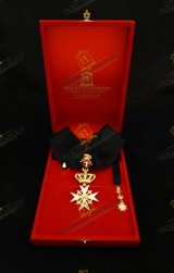 NECK INSIGNIA FOR KNIGHT OF MAGISTRAL GRACE ORDER OF MALTA