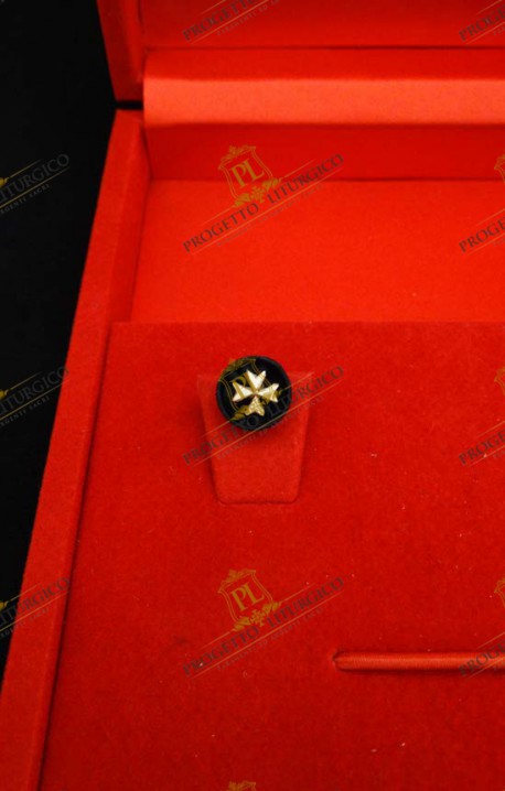 ROSETTE FOR KNIGHT OF JUSTICE ADMITTED TO THE NOVITIATE ORDER OF MALTA