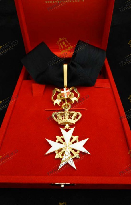NECK INSIGNIA FOR KNIGHT OF MAGISTRAL GRACE IN OBEDIENCE ORDER OF MALTA