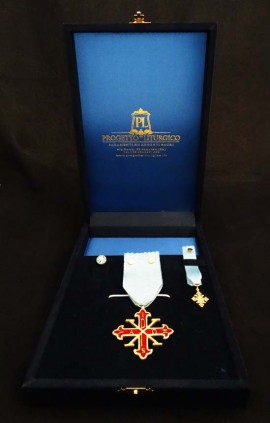 INSIGNIA FOR KNIGHT OF OFFICE SACRED MILITARY COSTANTINIAN ORDER OF SAINT GEORGE - FRANCO NAPOLITAN BRANCH