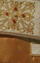 STOLA SACERDOTALE BIANCA CON CRISTALLI ROSSI CUCITI A MANO