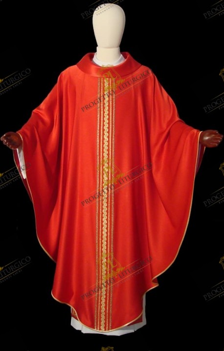 RED CHASUBLE 19125C22
